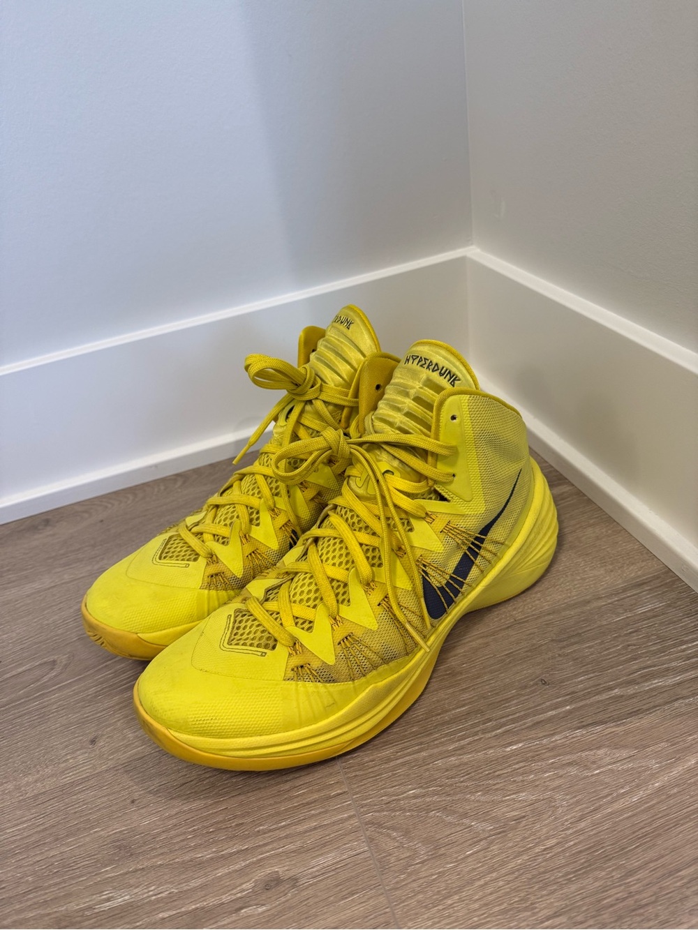 Nike Hyperdunk 2013 Sonic Yellow Lunarlon Men Size 11 Basketball Shoe 599537-700